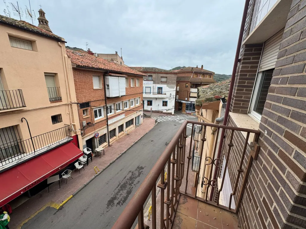 Balcony - Furnished Duplex in Brea de Aragón