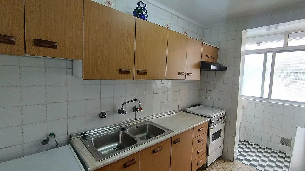 Cuisine - Apartment with Terrace in Parque Alcosa