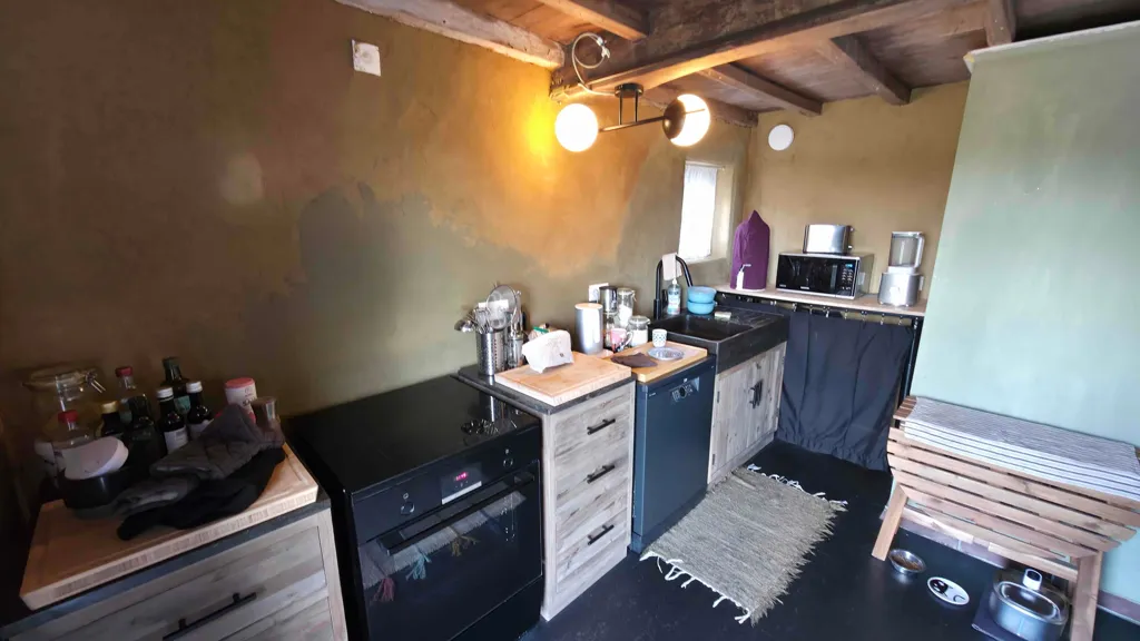 Cuisine - Maison Rénovée avec Vue Panoramique à Vollezele