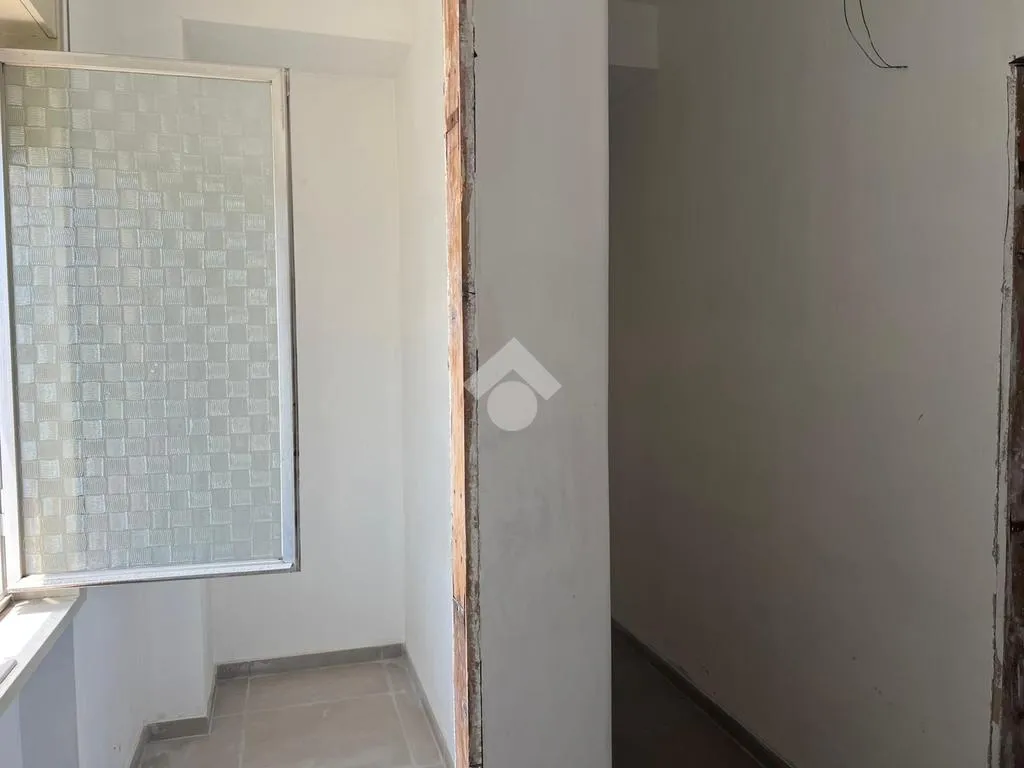 Esik - Modernised Apartment with Balcony in Giarre