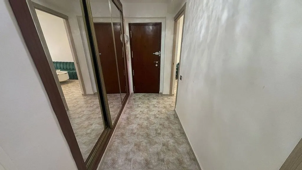 hallway_entrance