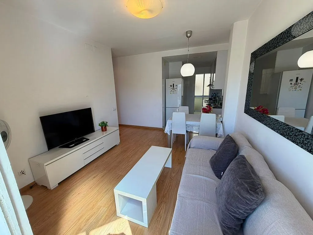 Living Room - Apartment with Balcony in Eixample