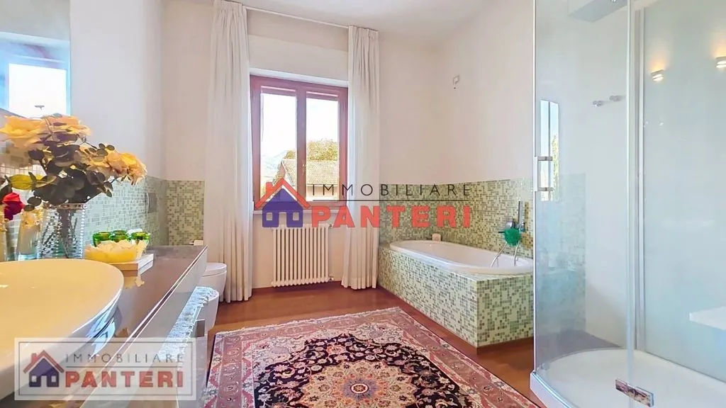 Salles de bain - Luxury Villa with Private Garden in Capannori, Tuscany