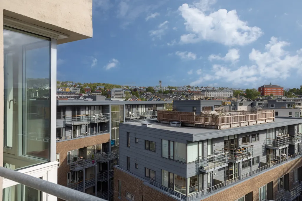 Rõdu - 4-Bedroom Apartment with Panoramic View in Solside