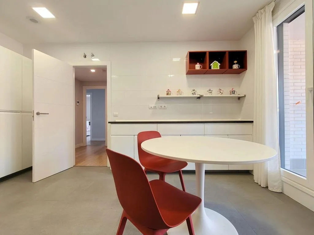 Salle à manger - Modern Apartment with Pool in Parquesol