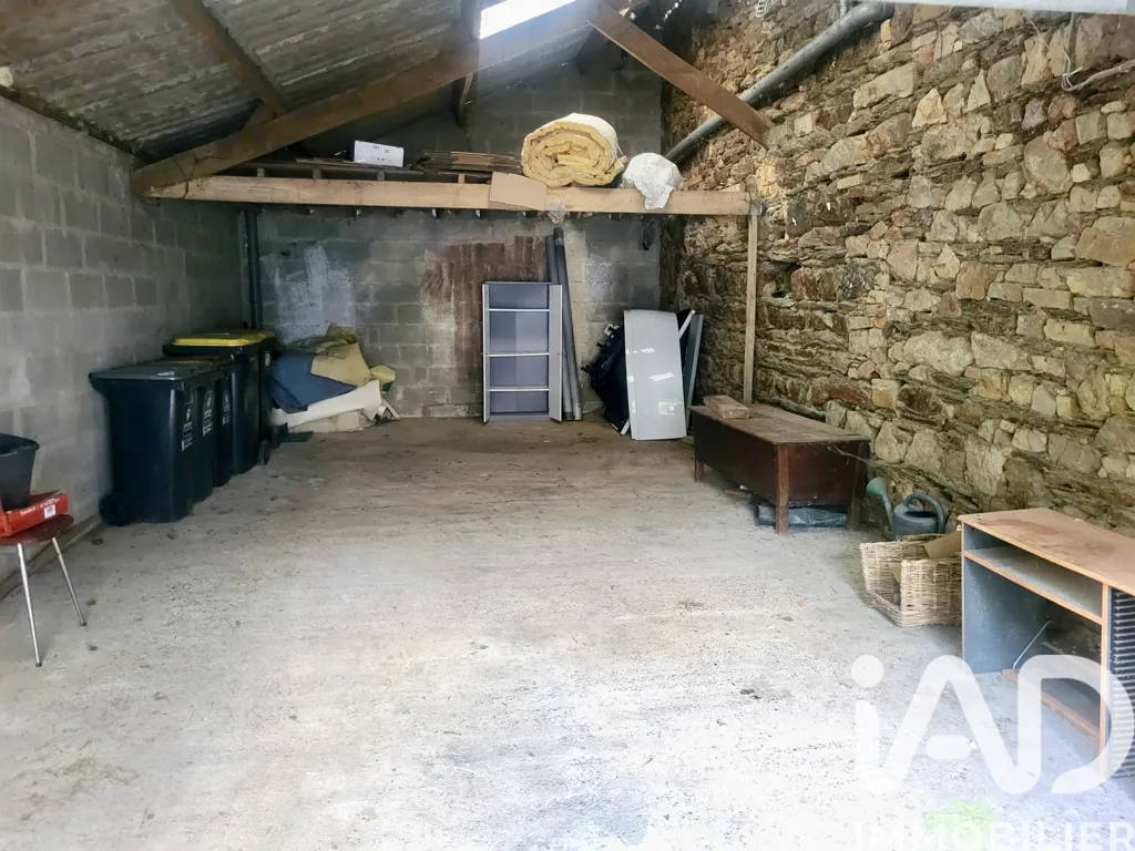 Garage - Charming Cottage with Garden in La Chapelle-Bouëxic