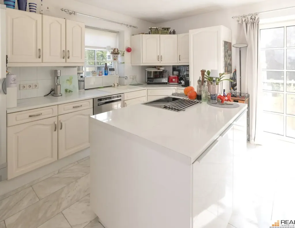 Cucina - Spacious House with Garden in Adnet