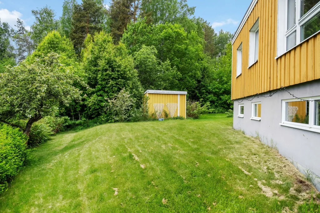Aed - Villa with Sea View in Övre Bredsand