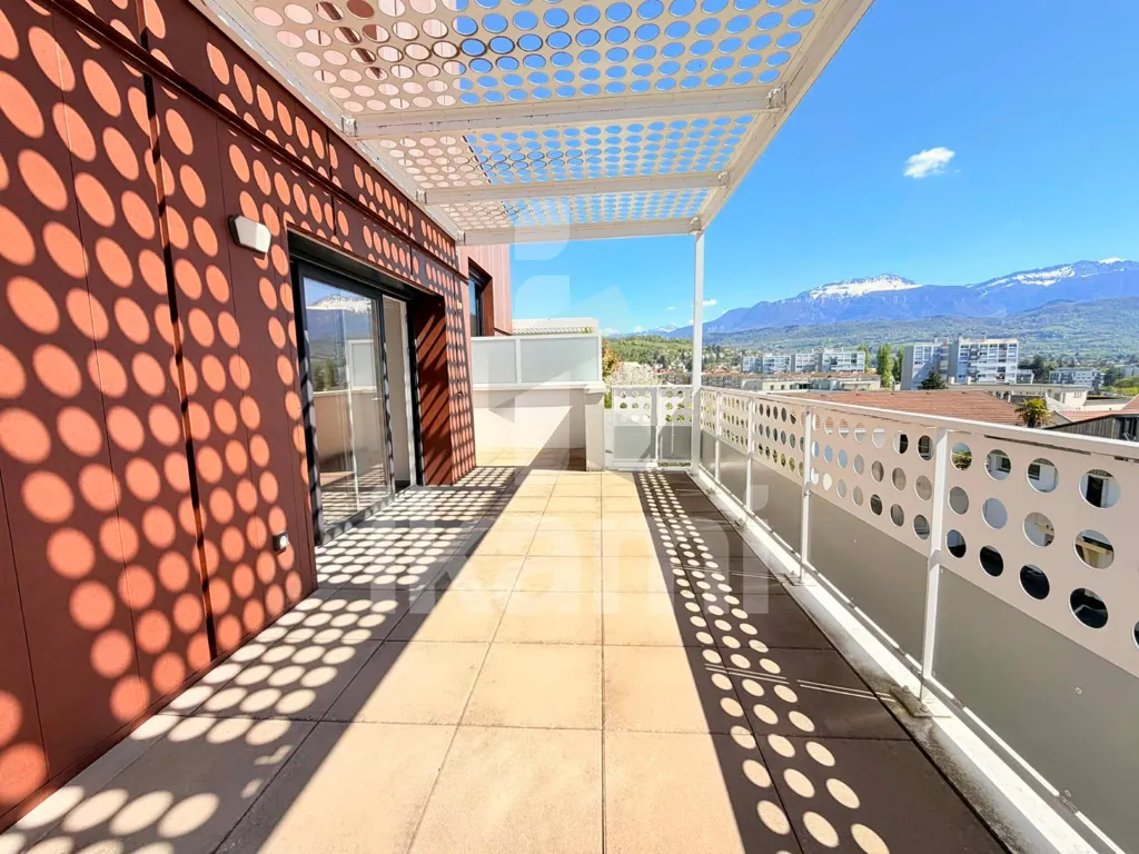 Balcon - Appartement Duplex T5 avec Balcon à Voiron