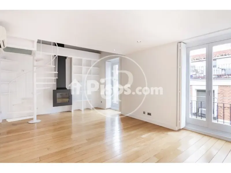 Living Room - Modern Apartment with Balcony Views in Madrid Centre