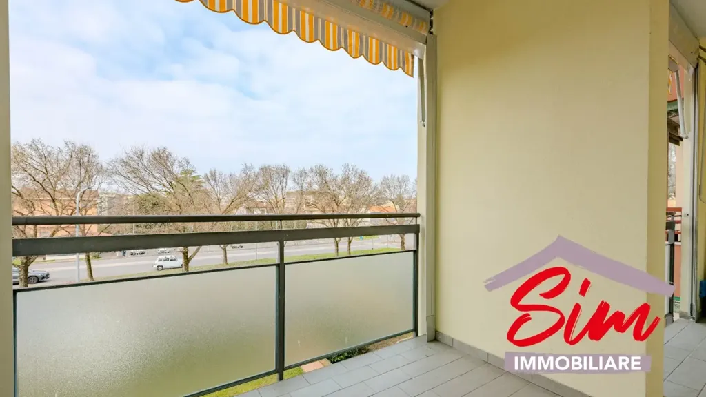 Balcon - Four-room Flat with Balcony in San Paolo