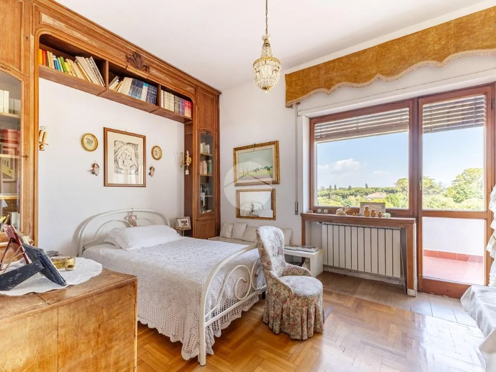 Bedrooms - Penthouse with Park Views in Ardeatino