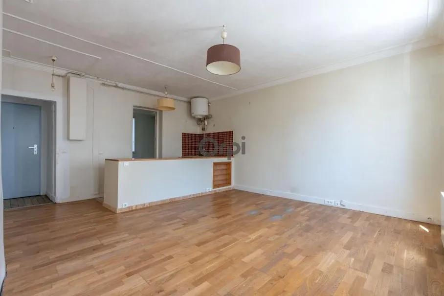 Séjour - Appartement 2 Pièces avec Charme à Paris 20ème