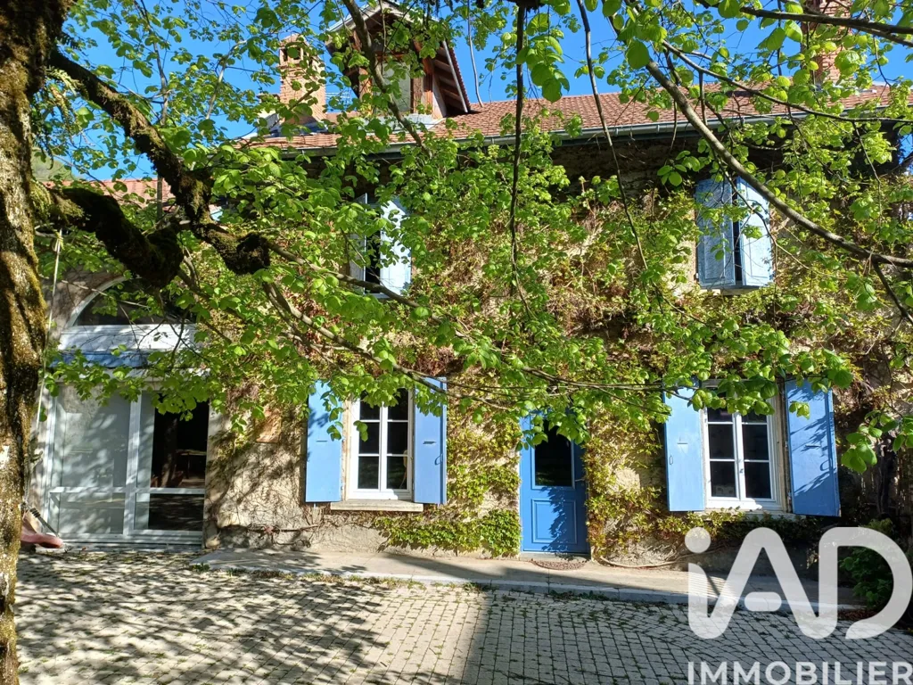 Extérieur - Maison de Prestige avec Piscine à Chapareillan