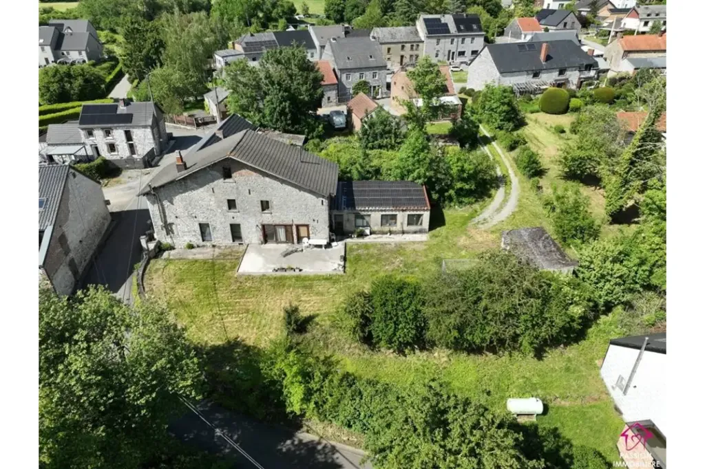 Vista aerea - Charming 3-Facade House with Garden in Scry