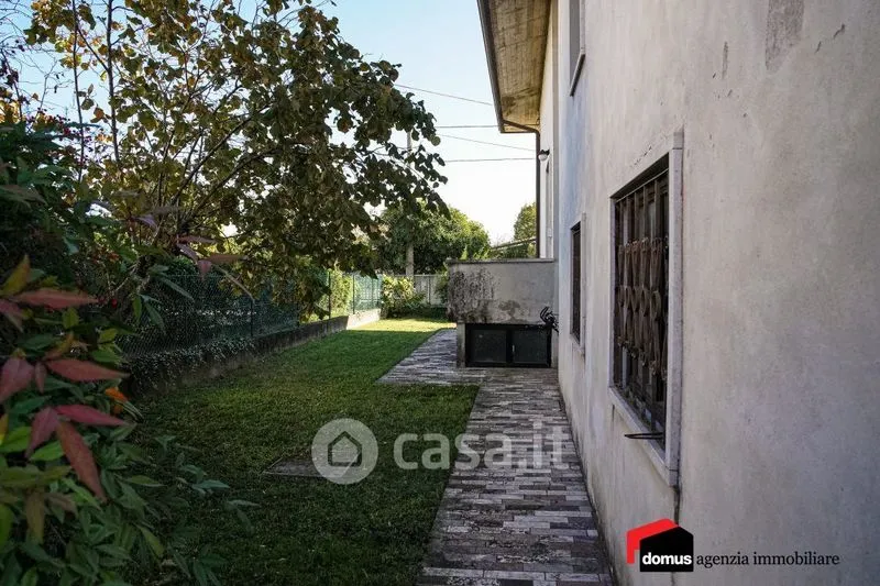 Jardin - Semi-detached Villa with Garden in Thiene Centre