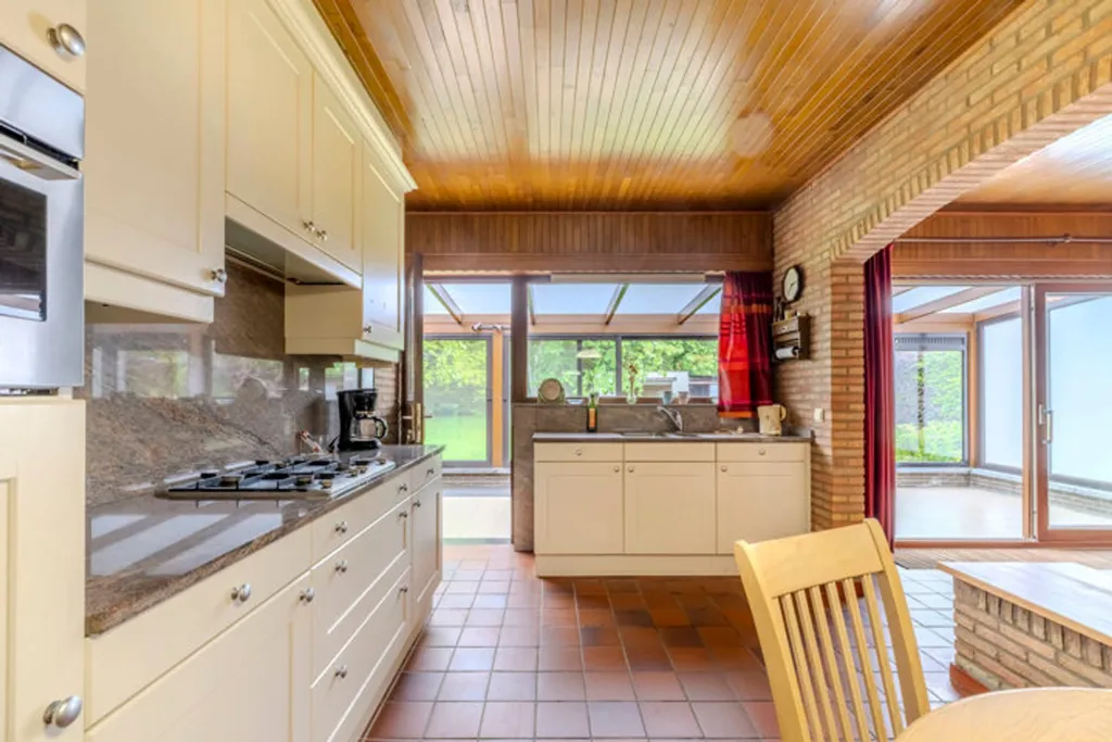 Cuisine - Maison avec Jardin et Veranda à Sint-Job