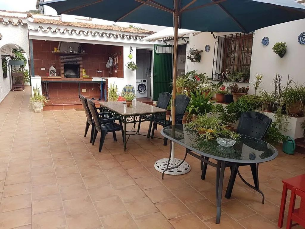 Terrasse - Chalet with Extensive Land in El Palo