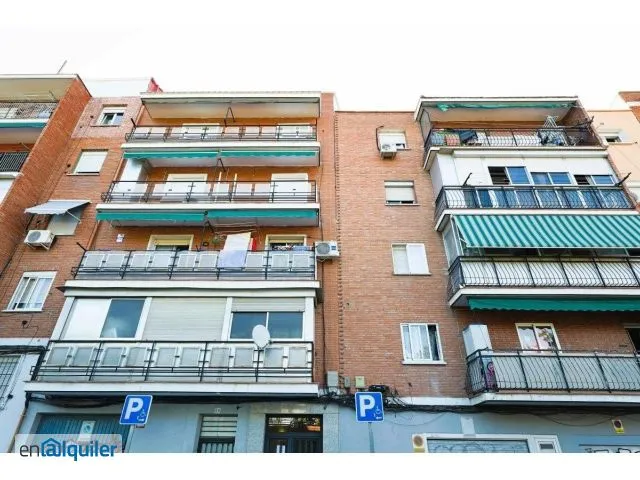 Välivaade - Fully Renovated Flat with Terrace in Carabanchel