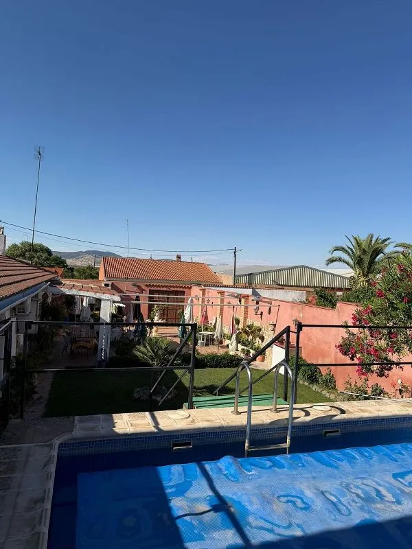 Bassein - Chalet with Pool and Terrace in Malagón