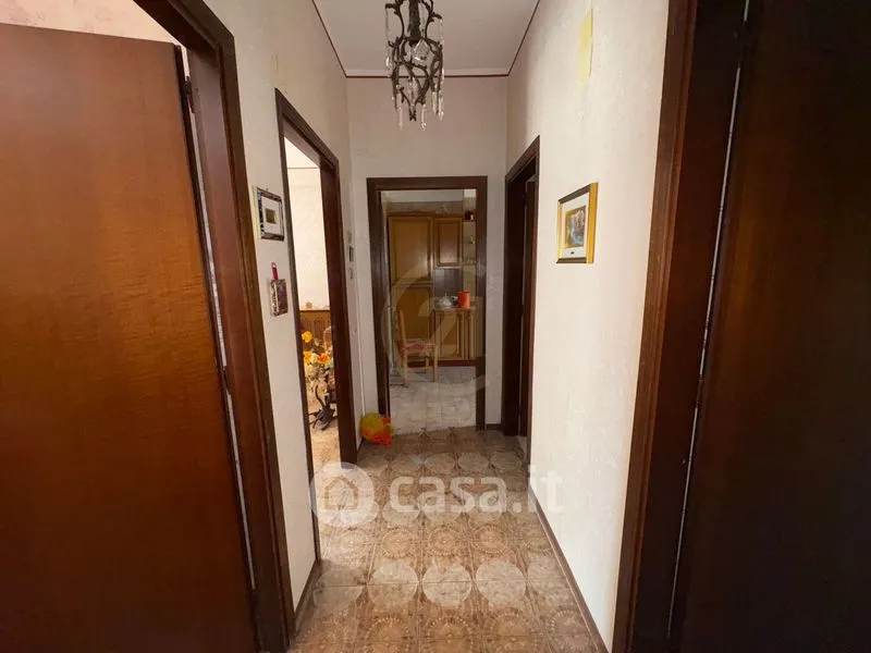 Esik - Four-Room Apartment in Quiet Area, Catania
