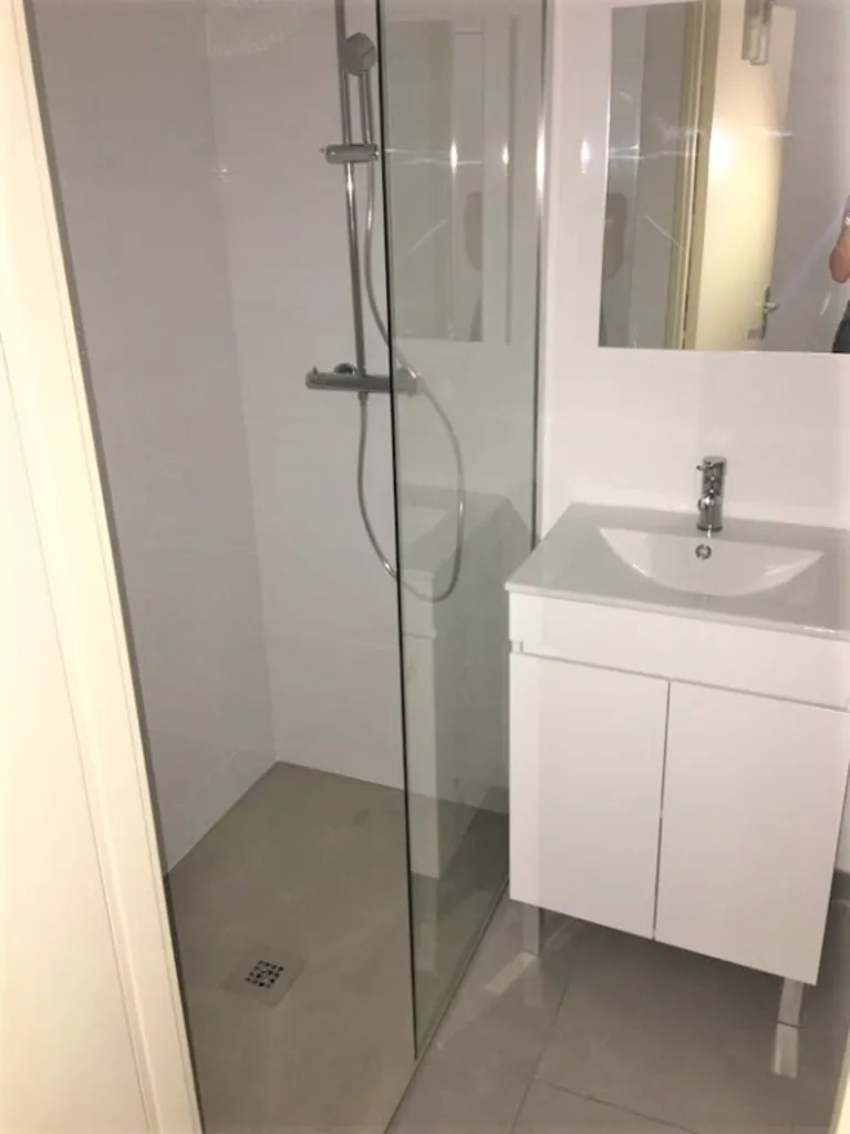 Vannitoad - Studio with Terrace in Cannes Broussailles