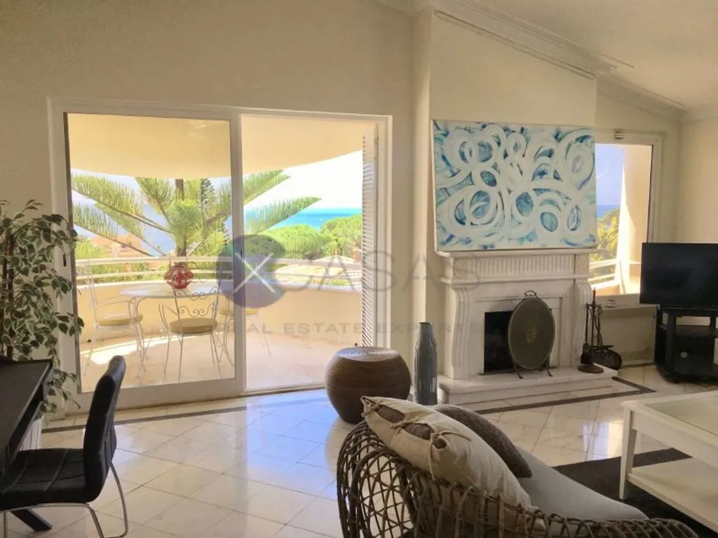Elutuba - Penthouse with Sea View in Estoril