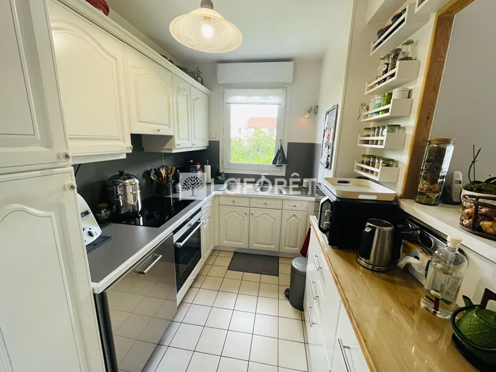 Cuisine - Appartement 3 Pièces avec Terrasse à Nanterre