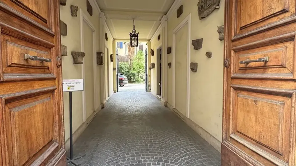 Entrée - Fully Furnished Flat in Historic Building, Terni