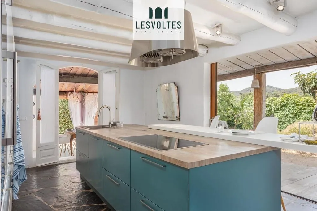Cuisine - Luxury Villa with Pool in Mont-ras, Costa Brava