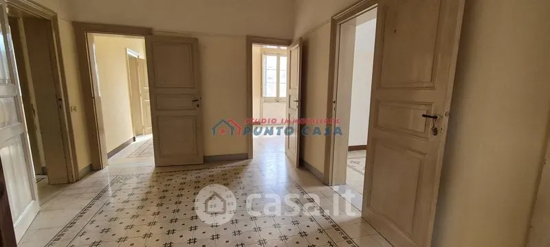 Entrée - Quadrilocale with Garden in Trapani