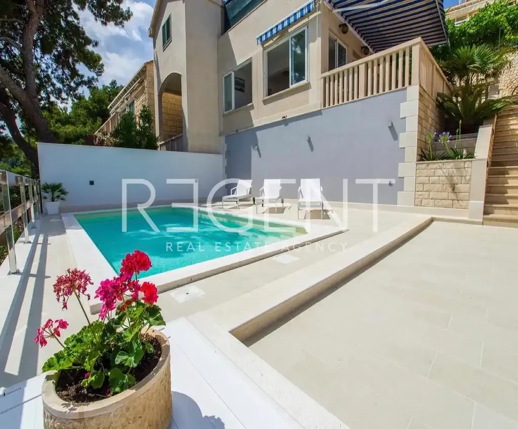 Bassein - Stone House with Sea View on Brac