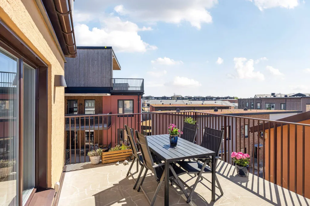 Rõdu - Modern Apartment with Terrace in Lomma Strandstad