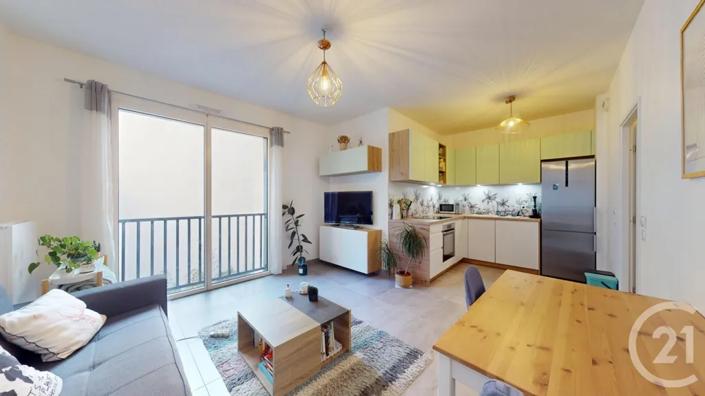 Séjour - Appartement T3 Traversant avec Terrasse à Lyon