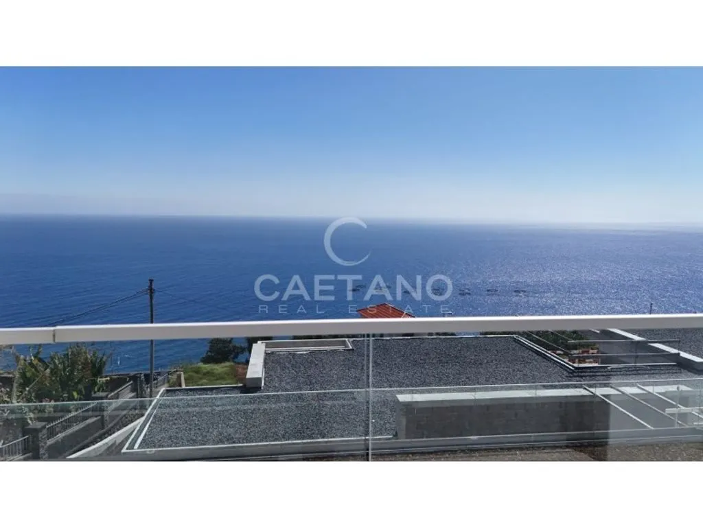 Terrasse - Contemporary Villa with Ocean View in Calheta, Madeira