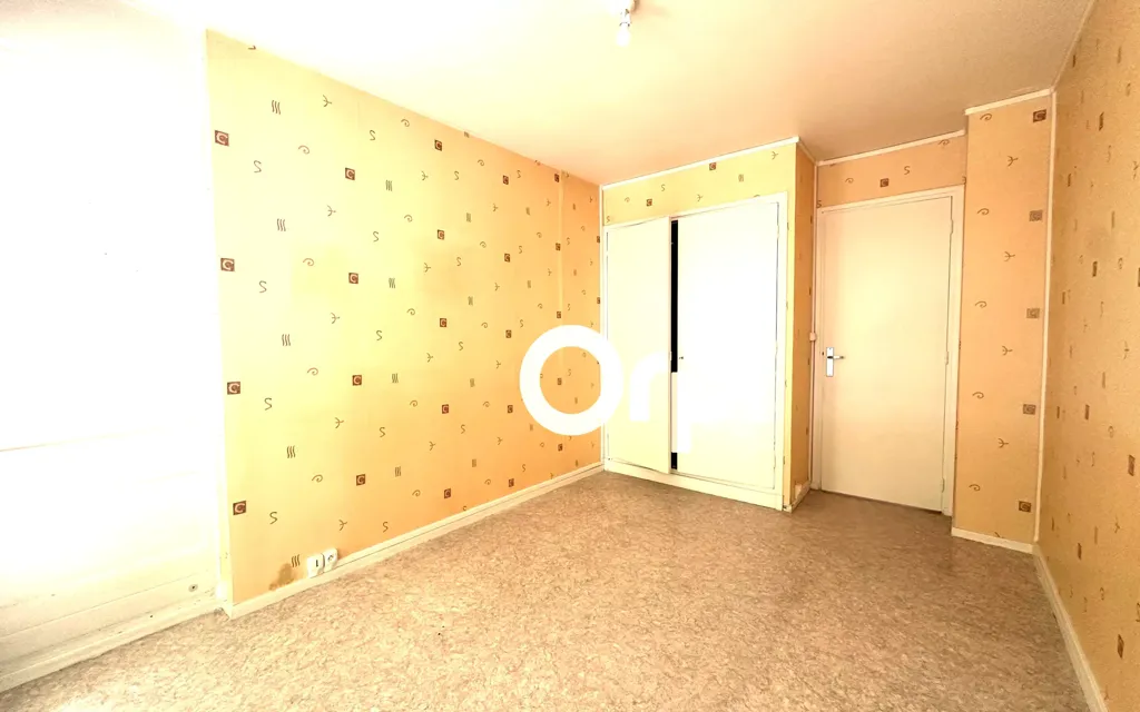 Pièces - Appartement 6 Pièces avec Balcon à Soissons