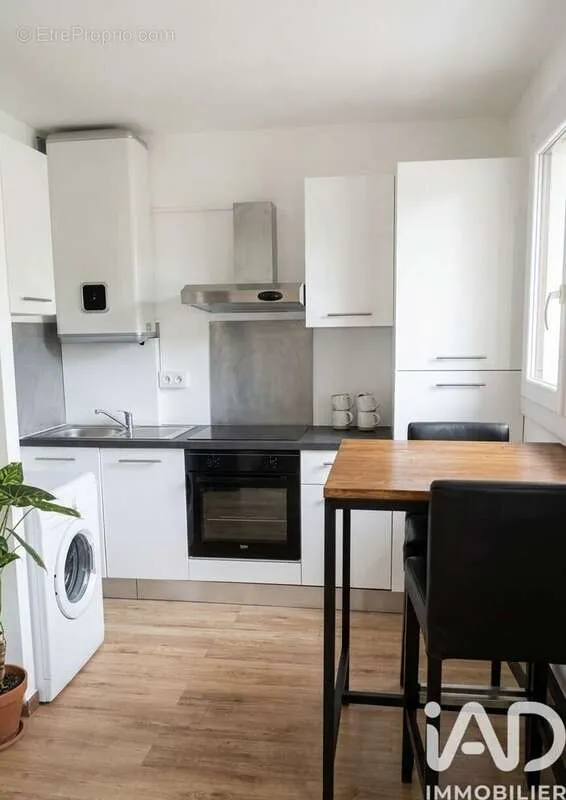 Cuisine - Studio avec Extérieur et Cave à Hyères