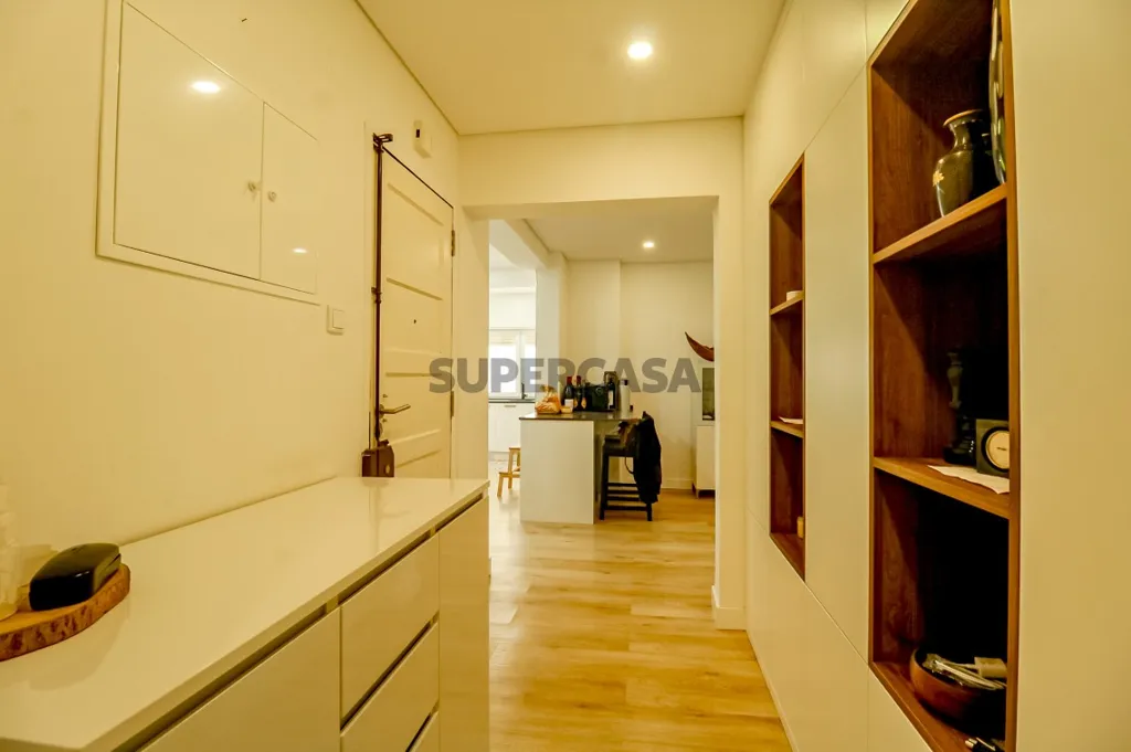 Entrée - Apartment with Balcony in Cacilhas