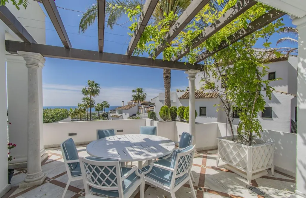 Terrass - Luxury Apartment with Sea Views in Marbella