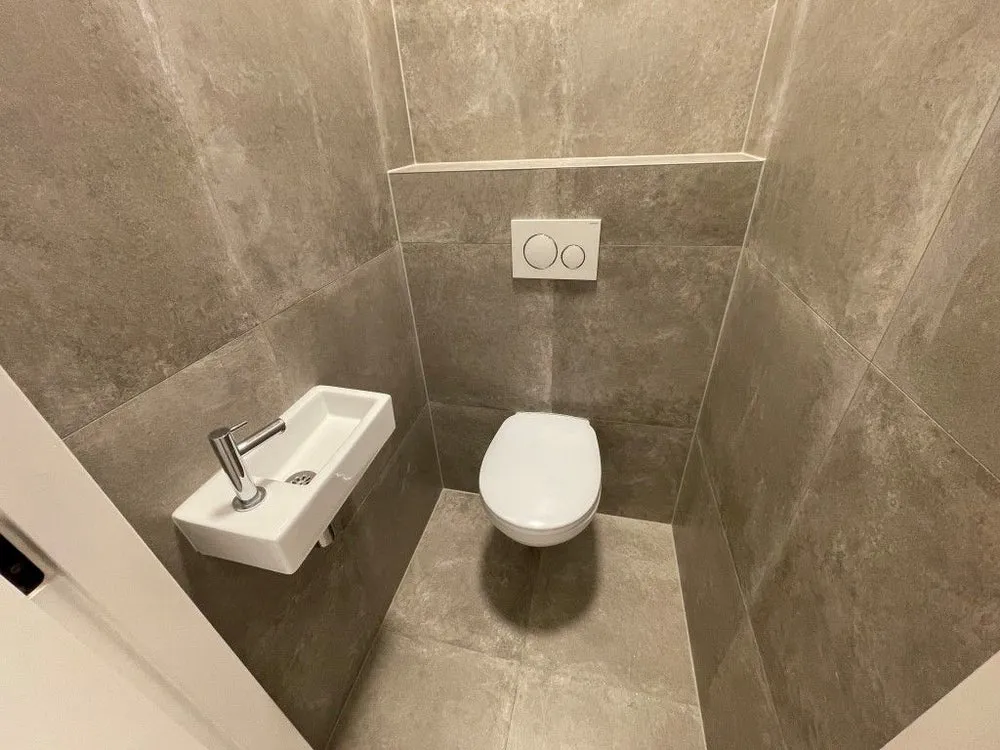 Vannitoad - Renovated Student Apartment in Delfshaven