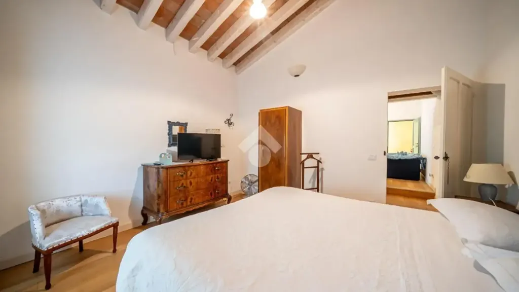 Chambres - Restored Rustico with Garden in Serramazzoni