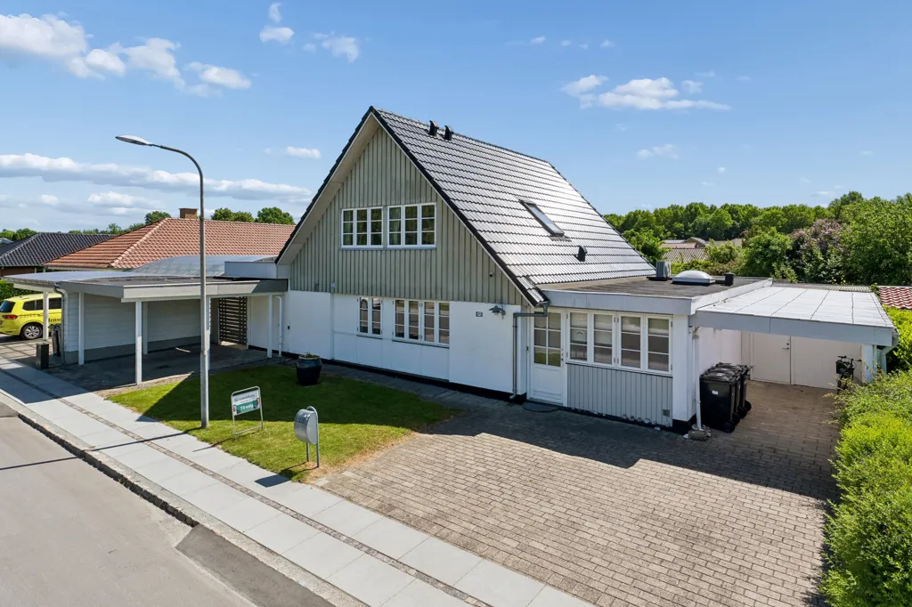 Vue aérienne - Villa with South-Facing Garden in Odense