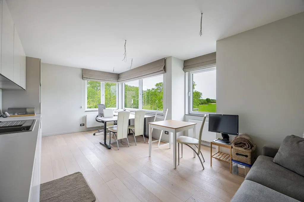Ärihoone asukohas Brugge