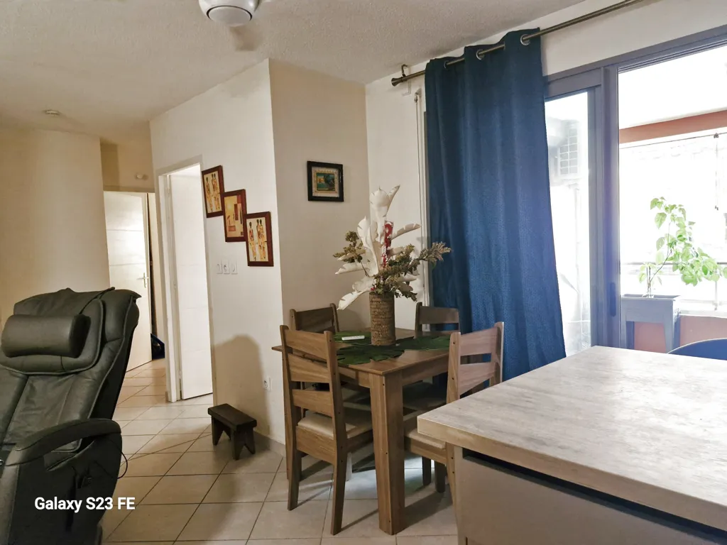 Salle à manger - Appartement 3 Pièces avec Terrasse à Les Abymes