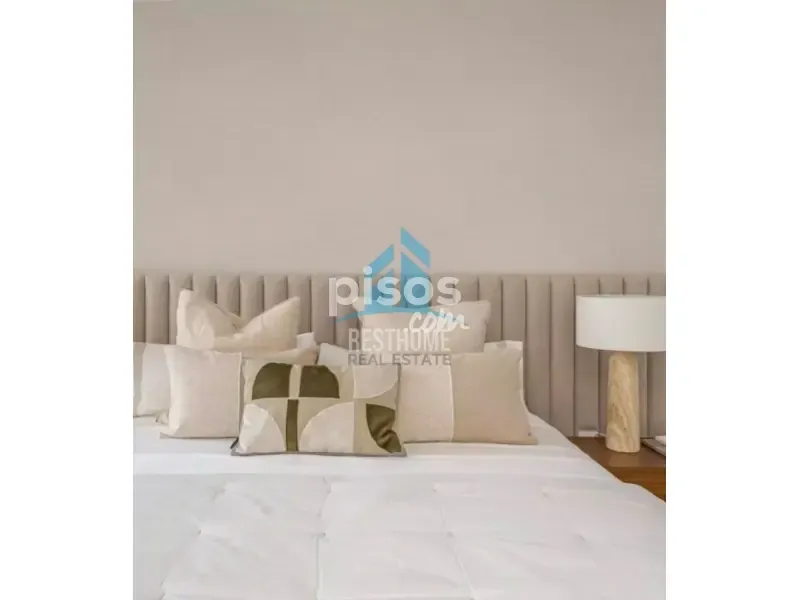 Chambres - Modernised Apartment with Views in Recoletos