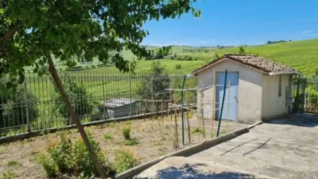 Aed - Villa with Vineyard View in Santa Maria Della Versa