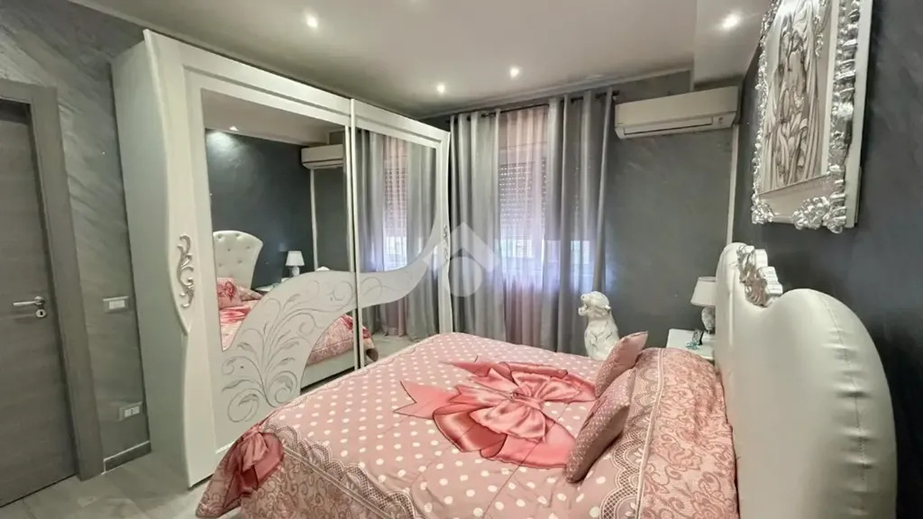Magamistoad - Modernised Apartment with Balcony in Palermo
