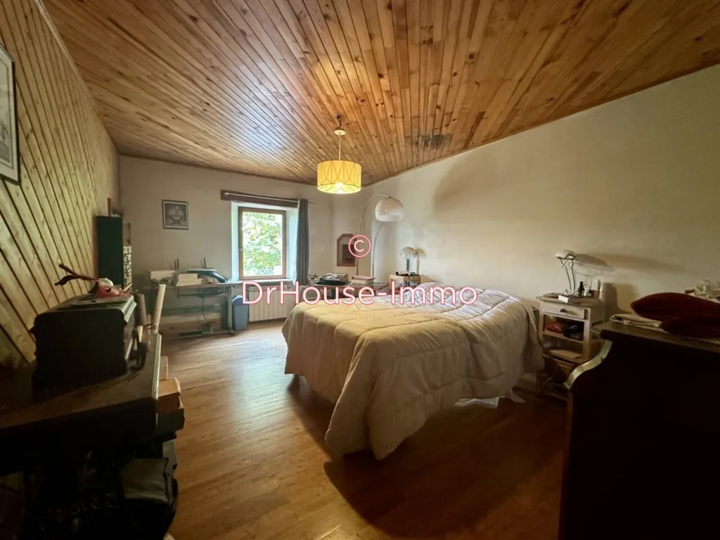 Bedrooms - Six-Piece House with Garden in Upie