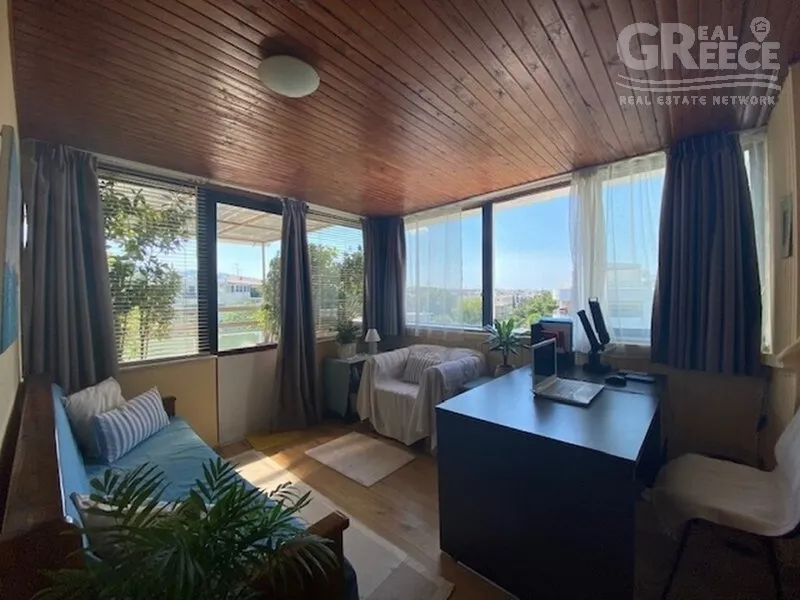 Bureau - Corner Penthouse with Sea View in Glyfada