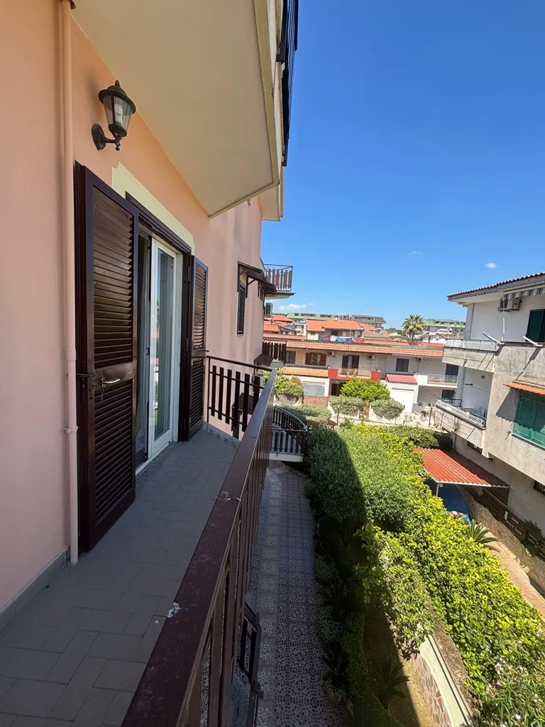 Balcon - Villa with Terrace in Melito di Napoli